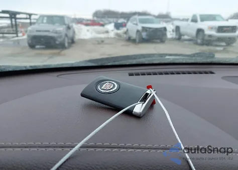 2013 Cadillac Srx Luxury Collection z USA, uszkodzony, nr VIN 3GYFNCE32DS569845